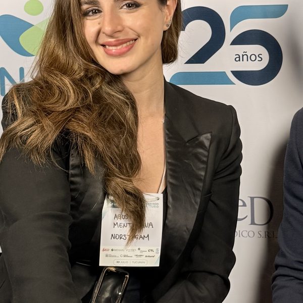 Agustina Mentesana, de Norstream, en la cobertura de Liderando Futuro